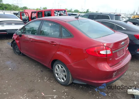 2013 Ford Fiesta Se z USA, uszkodzony, nr VIN 3FADP4BJ5DM171846